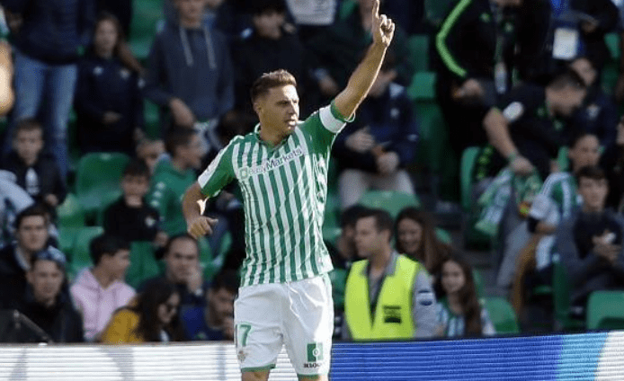 ‘ky集团首页’
现役球员五大联赛进场次数榜单：布冯榜首 C罗第四！(图6)